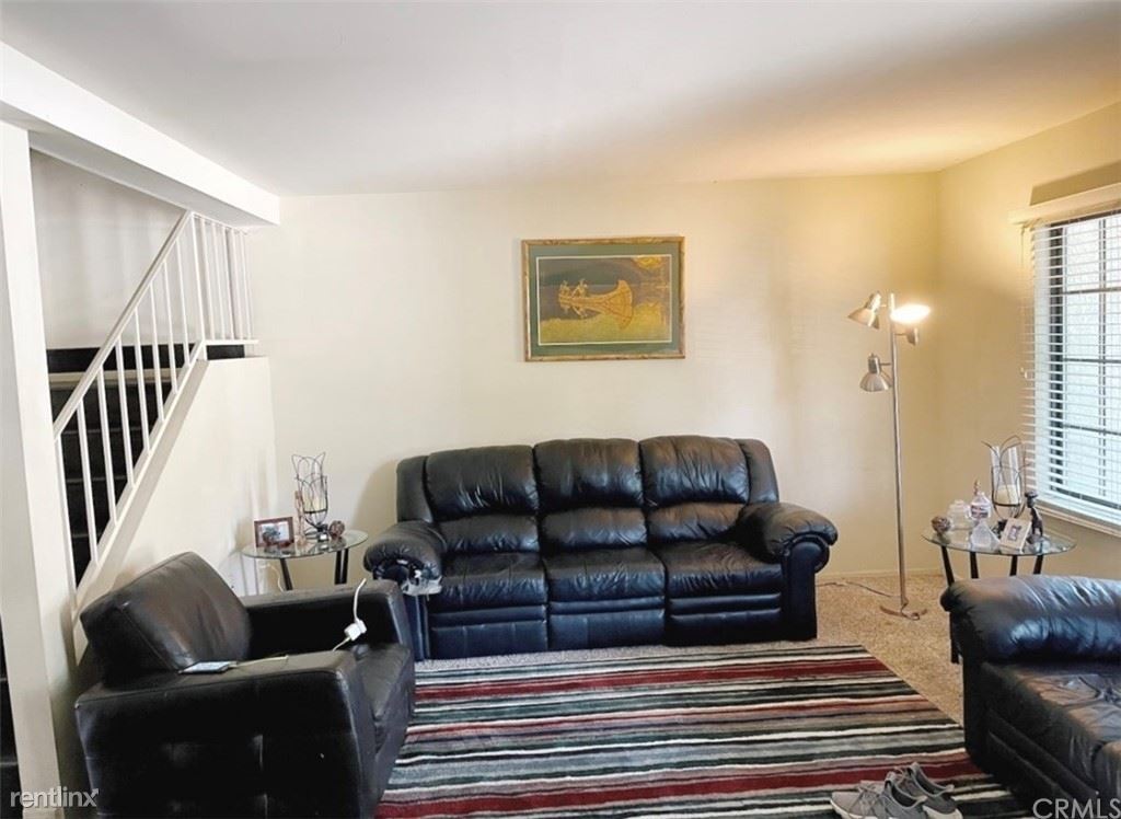 Foto principal - 3 br, 2 bath Condo - 15230 Roxford St Unit 53