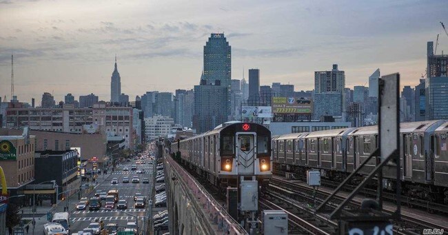 Foto del edificio - 49-02 Queens Blvd