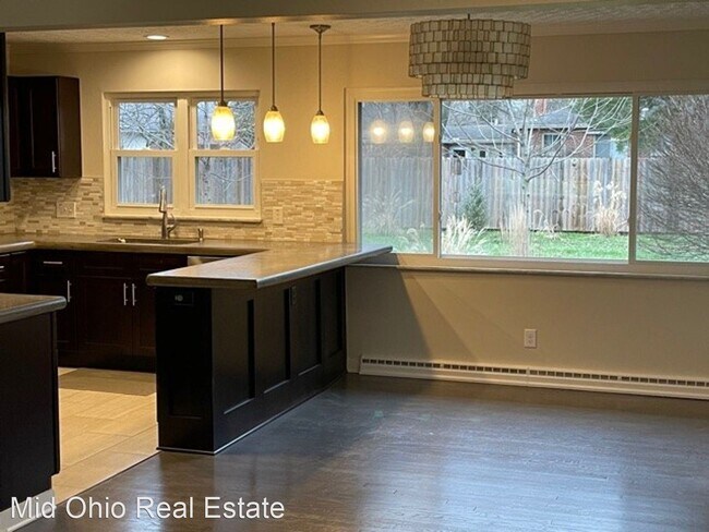 Building Photo - 3 br, 3 bath House - 1454 Kenwick rd