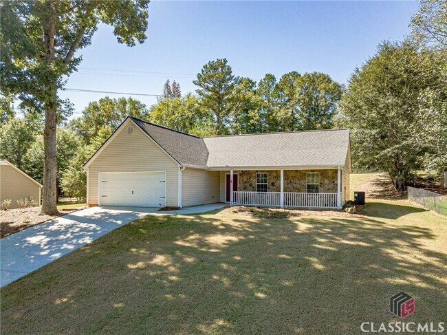 Building Photo - 701 Woodland Ridge Dr