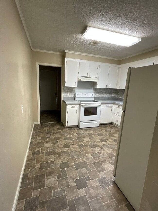 Foto del edificio - 901 Dennis Ave