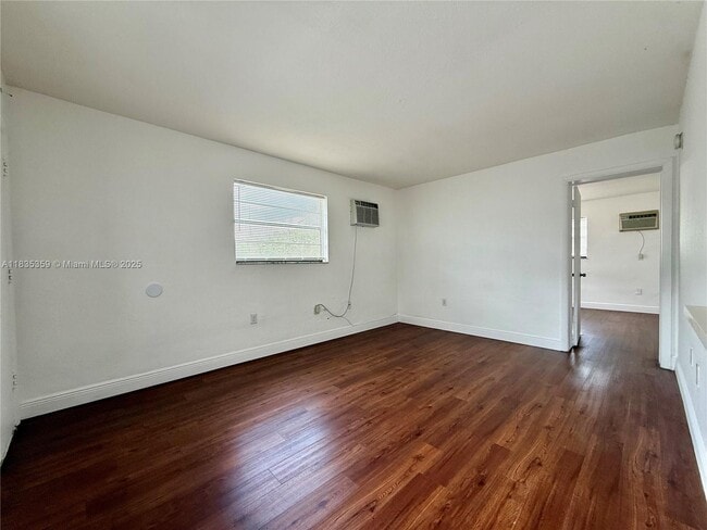 Building Photo - 6780 SW 44th St