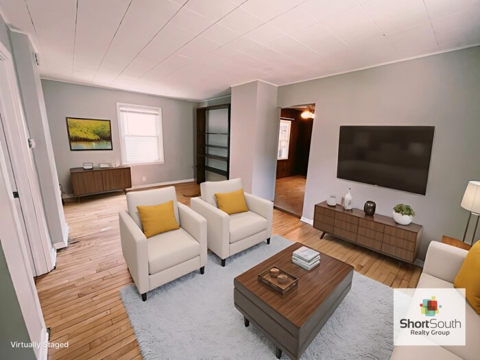 Foto principal - 3 bed 1.5 bath Single Family Home