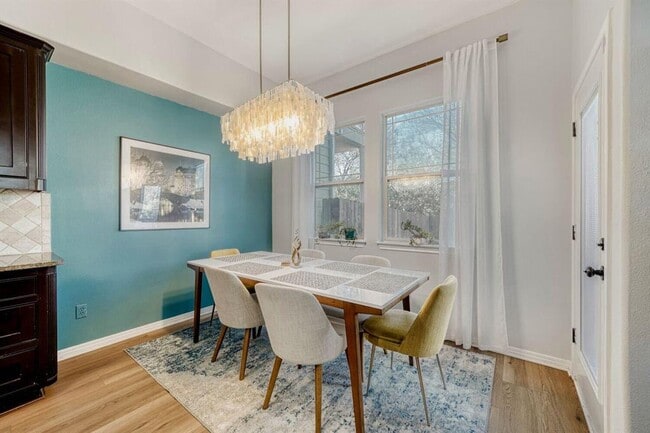 Foto del edificio - 1009 Taulbee Ln