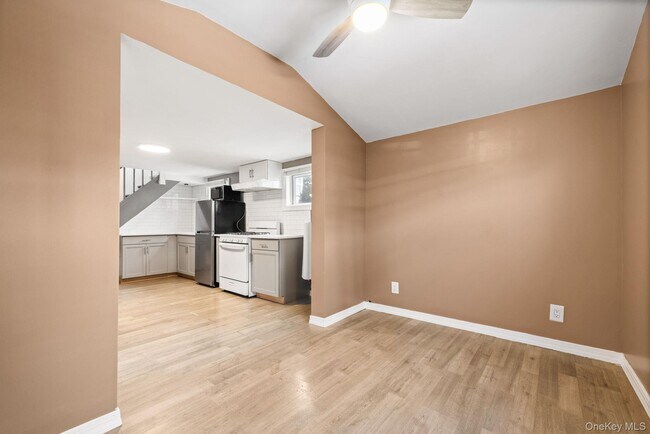 Foto del edificio - 30 Bridge St