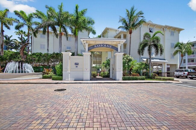 Photo - 275 NW Flagler Ave Apartment