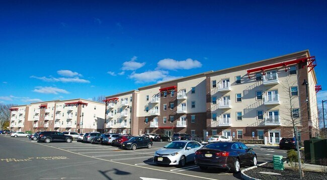 Foto del edificio - 600 K Johnson Blvd N