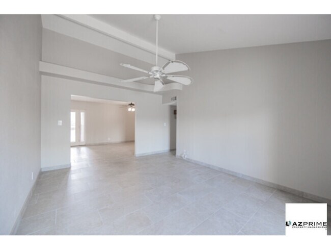 Foto del edificio - A Radiant 3/2 Gem in MesaWhere Comfort Meets Quiet Sophistication.
