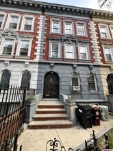 Building Photo - 1098 Park Pl