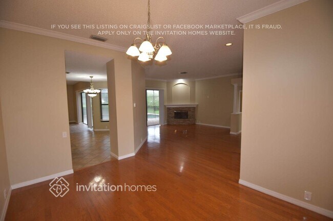 Foto del edificio - 4443 Bardsdale Dr