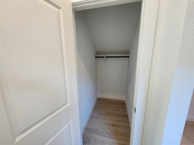 Building Photo - 30622 Wicklow Gdns Dr