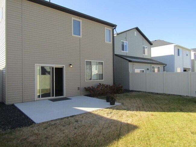 Foto del edificio - 2336 E Tiger Lily Dr