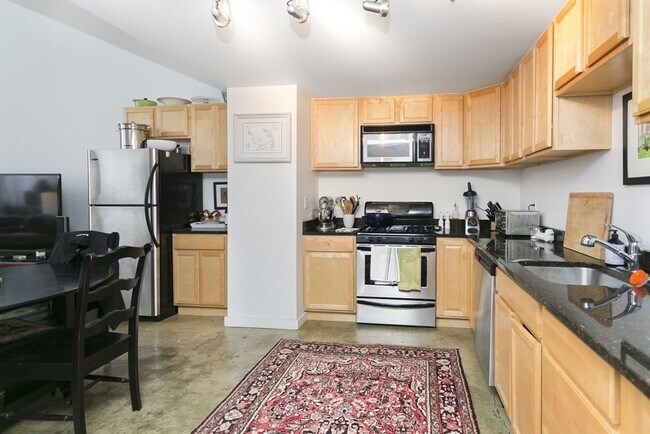 Foto del edificio - 485-495 Harrison Ave