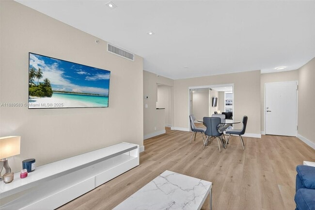Foto del edificio - 3001 S Ocean Dr