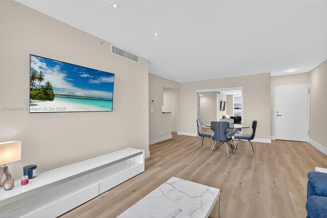 Building Photo - 3001 S Ocean Dr