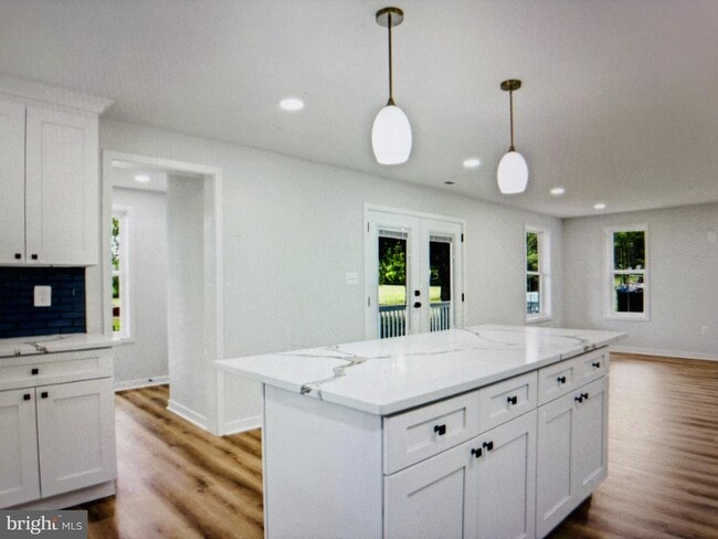 Building Photo - 15990 Charles Town Rd