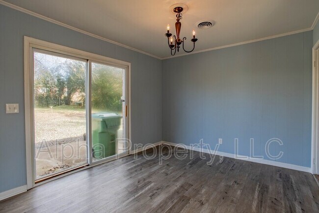 Foto del edificio - 105 Shadecrest Dr