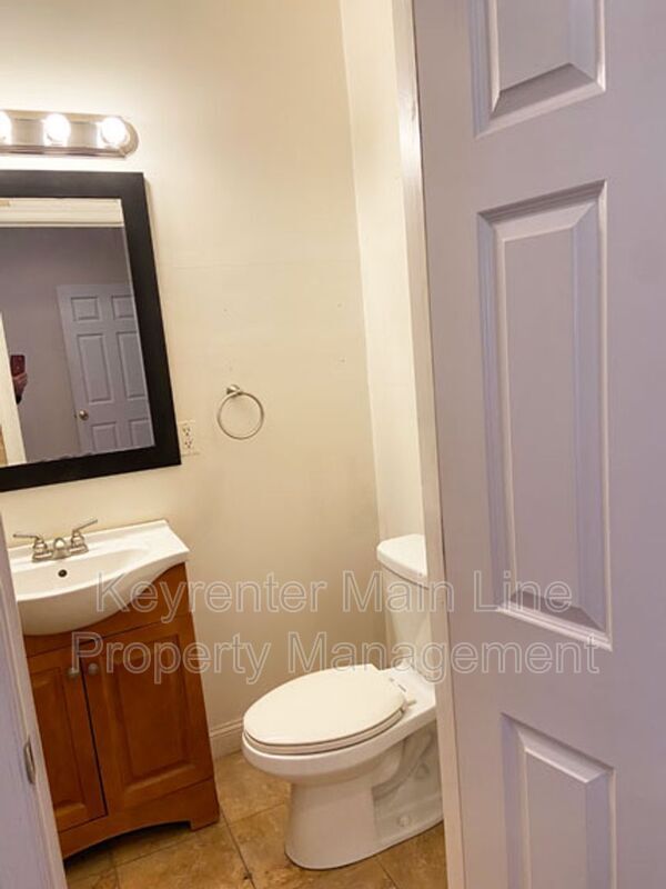 Building Photo - 2238 N Camac St