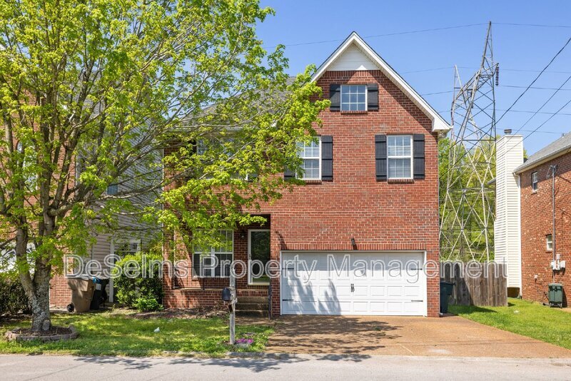 Foto principal - 703 Brent Glen Pl