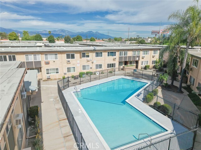 Foto del edificio - 3030 Vineland Ave