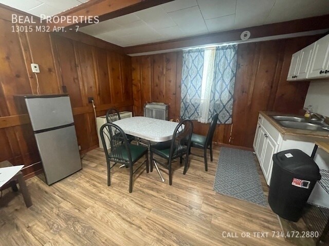 Building Photo - 13015 M32 Apt.-7