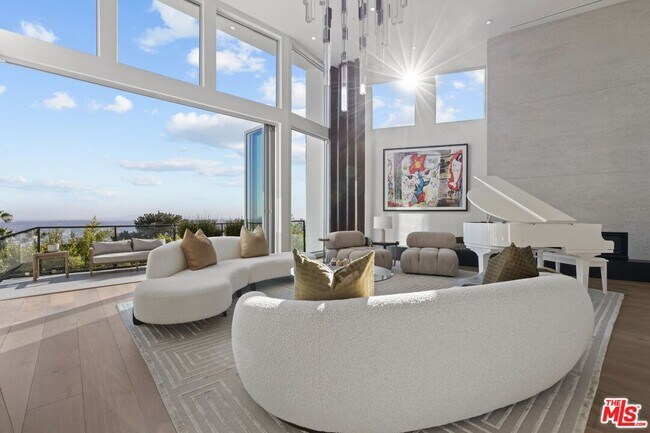 Foto del edificio - 9270 Kinglet Dr