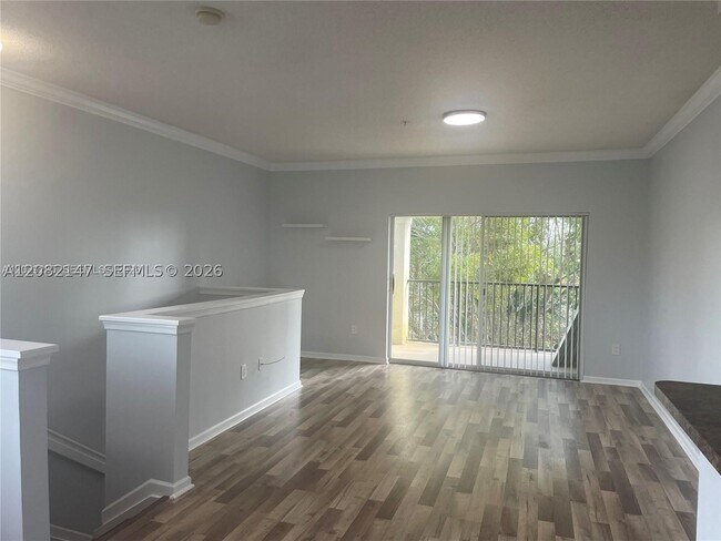 Foto del edificio - 6020 W Sample Rd