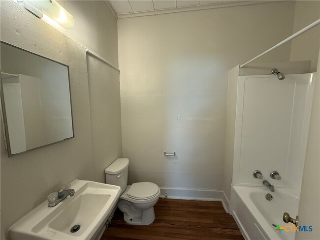 Foto del edificio - 319 North St