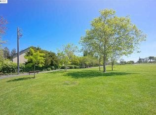 Building Photo - 6264 Civic Terrace Avenue