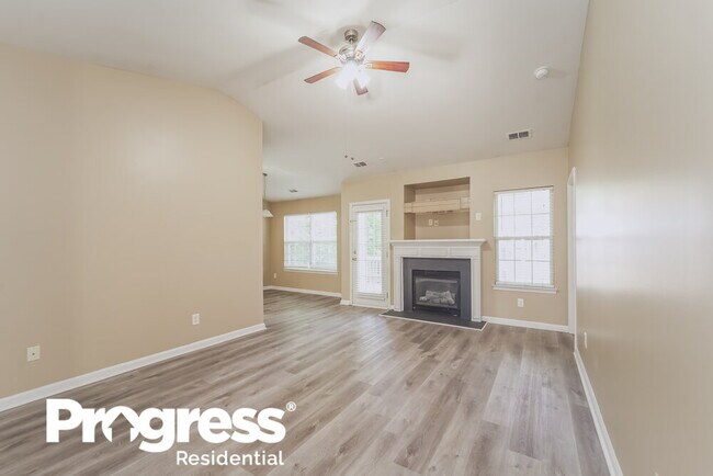 Foto del edificio - 7033 Indian Ridge Ln