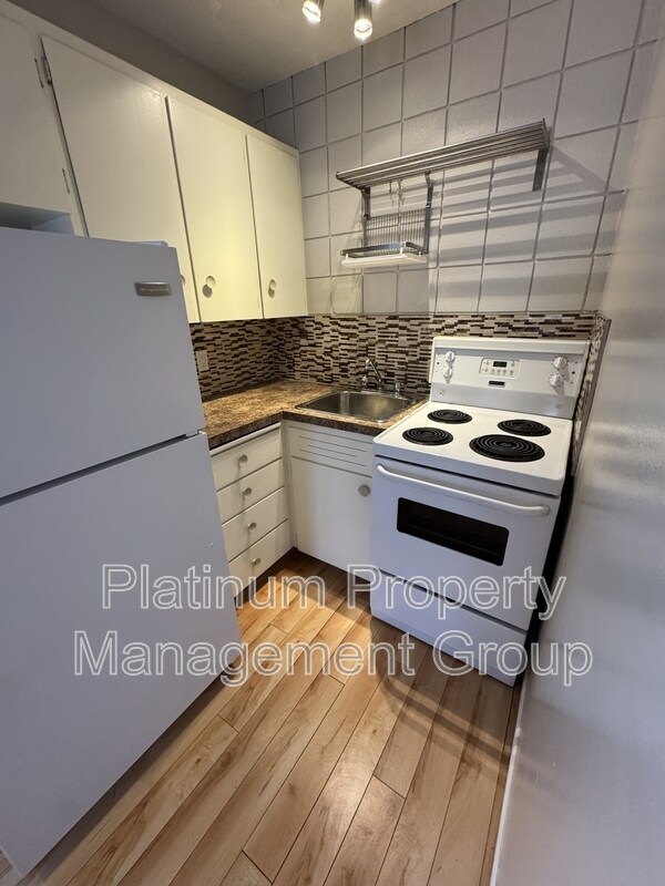 Photo - 1001 2 Ave NW House