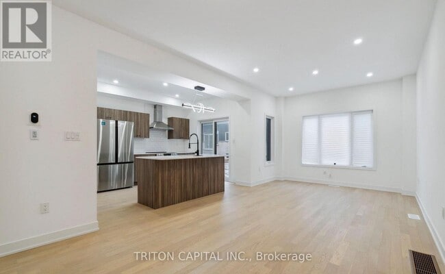 Building Photo - 75 Wheatfield Rd