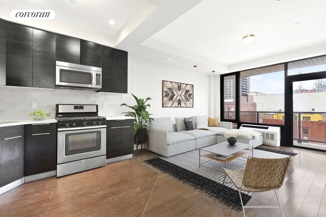 Foto del edificio - 399 E 8th St