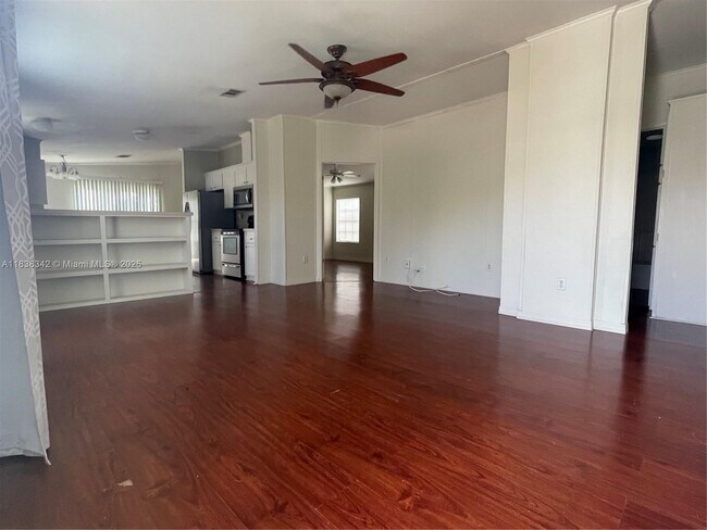 Foto del edificio - 11818 N Branch Rd