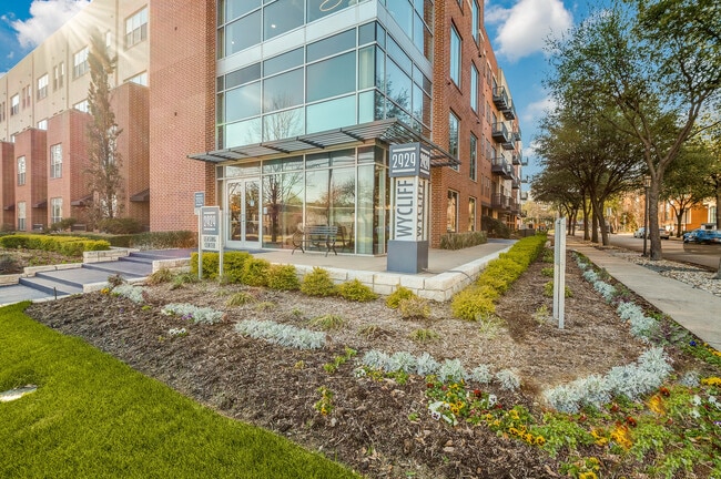 Building Photo - 2929 Wycliff