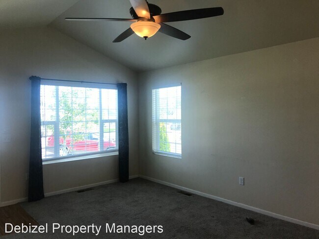 Building Photo - 3 br, 2 bath House - 120 Shaw Circle