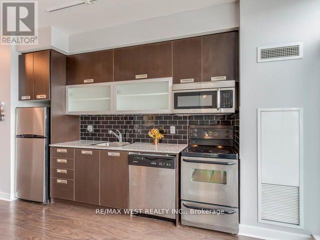 Photo du bâtiment - 100 Western Battery Rd