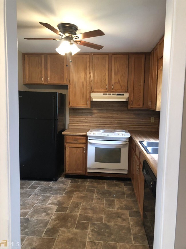 Foto del edificio - 4223 Newcomb Rd