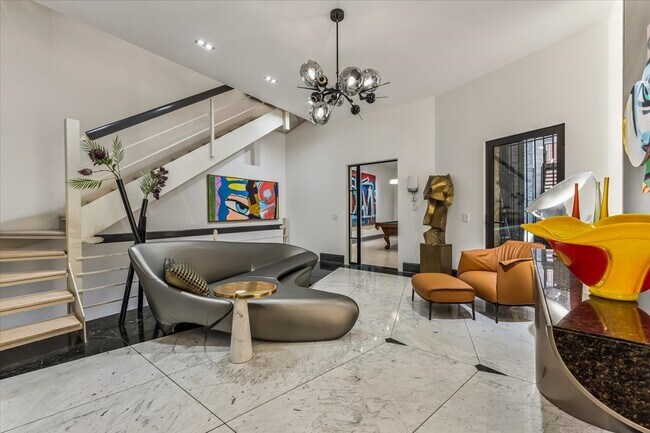 Foto del edificio - 1318 N Astor St