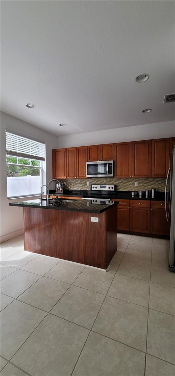 Building Photo - 4461 NW 48th Terrace
