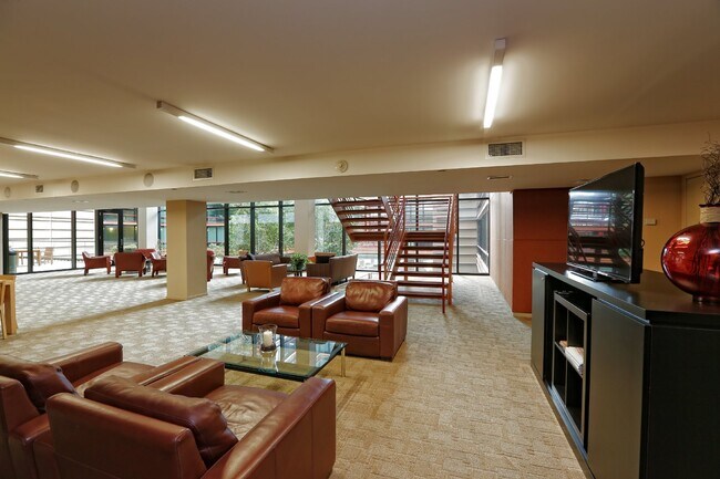 Building Photo - Biltmore Optima Unit with new flooring and...