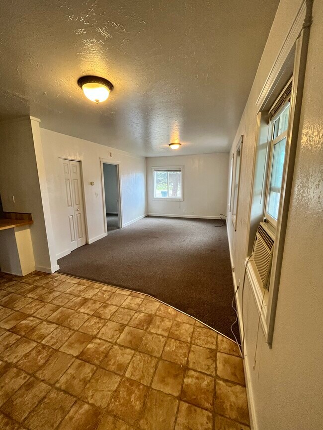 1001 E 9th S, Mountain Home, ID 83647 Townhome Rentals in Mountain