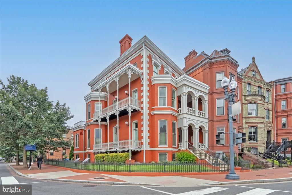 Foto del edificio - 4 Logan Cir NW