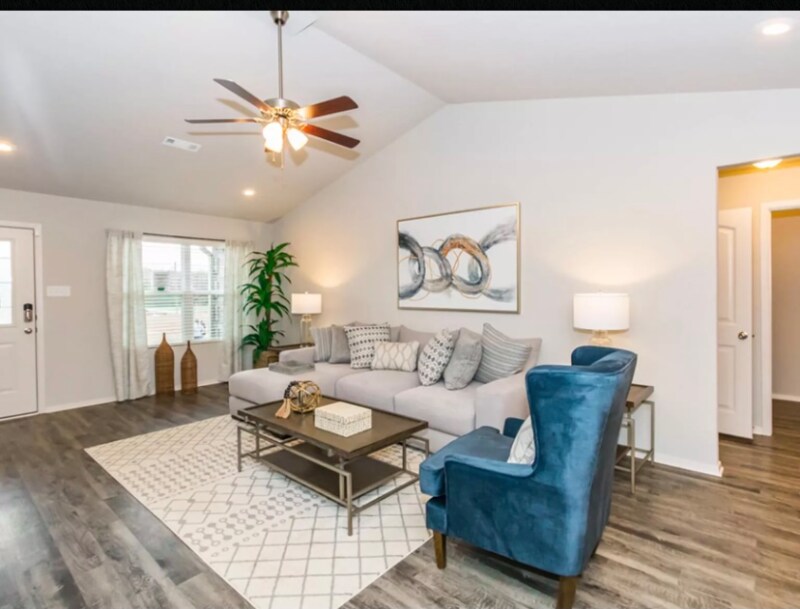 Foto principal - 5033 Woodstream Dr