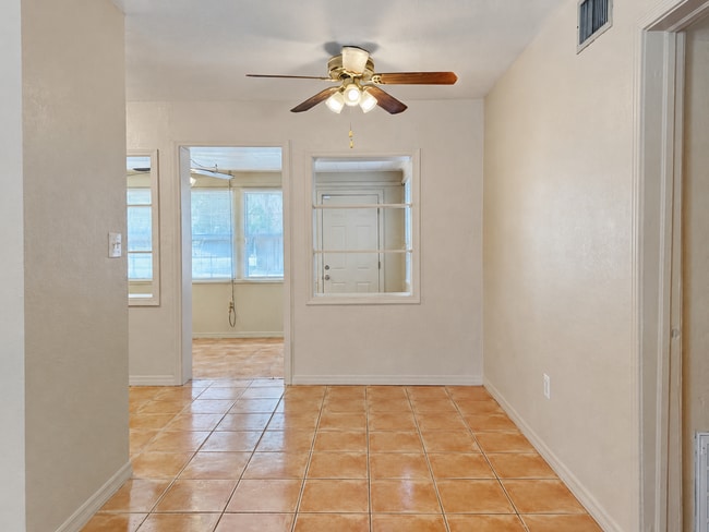 Building Photo - 647 San Juan Blvd