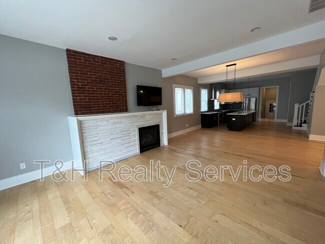 Building Photo - 1617 N Talbott St