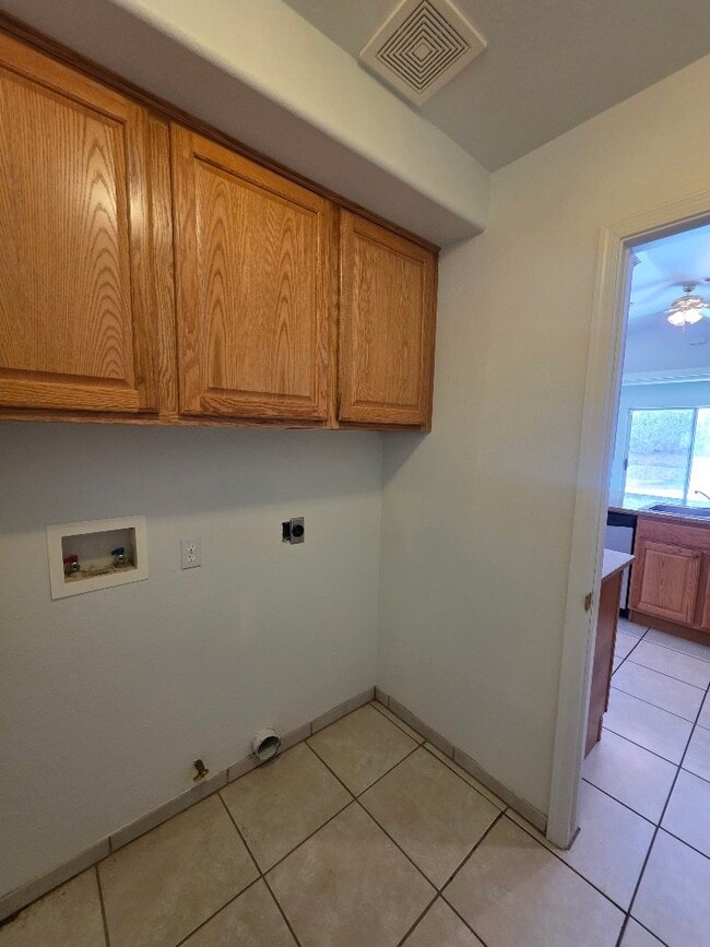 Foto del edificio - 3225 N Yavapai St