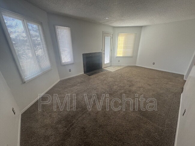 Foto del edificio - 3501 W 21st St N