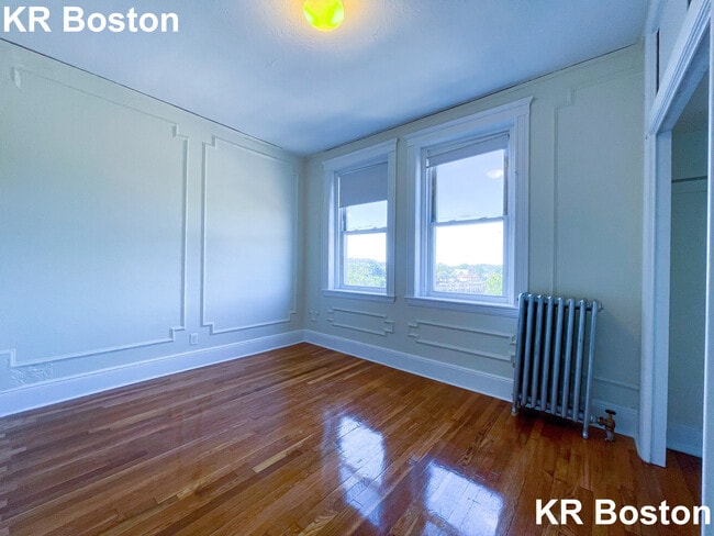 Building Photo - 1844 Commonwealth Ave