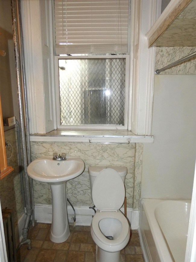 Foto del edificio - 1402 Madison Ave